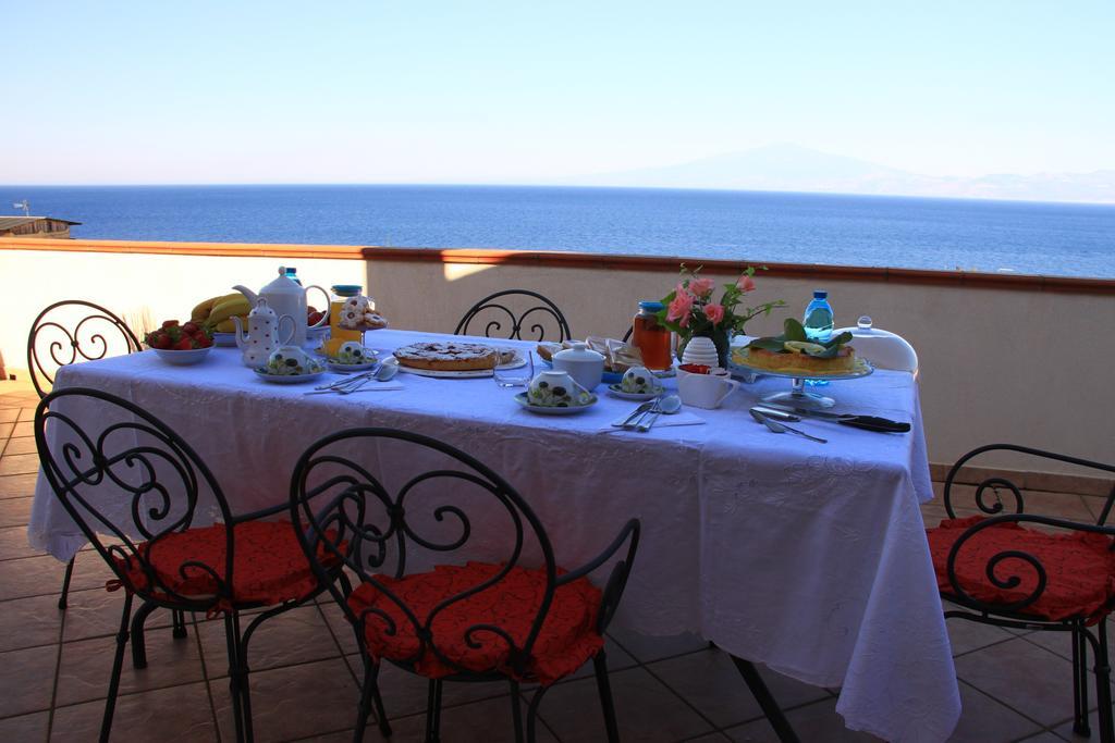 B&B La Piccola Oasi Lazzaro Exterior foto