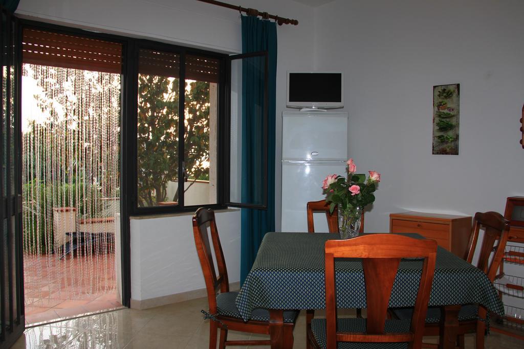 B&B La Piccola Oasi Lazzaro Exterior foto